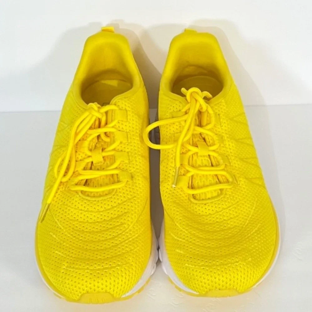 Propét Women's Tour Knit Sneaker in Lemon Size‎ 13 Narrow